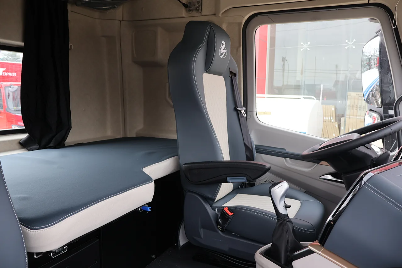 XE ĐẦU KÉO CHENGLONG H5V ECOX 390HP