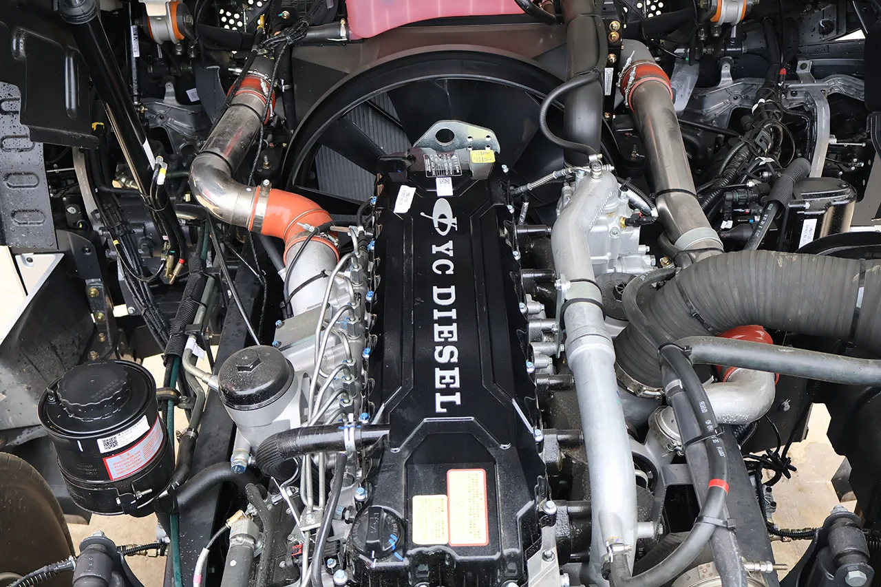 XE ĐẦU KÉO CHENGLONG H5V ECOX 390HP